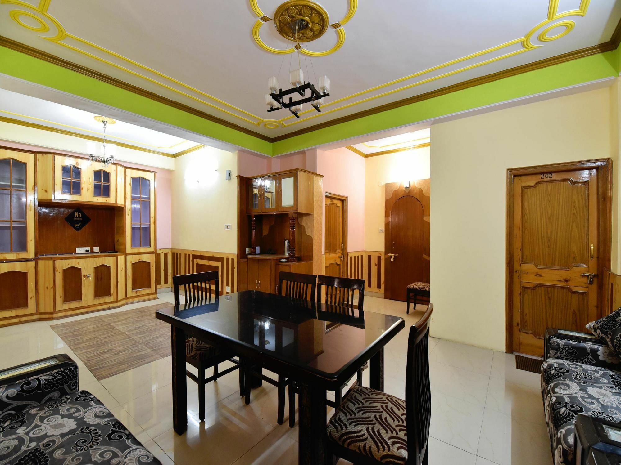 Oyo 4681 Snow Flake Cottage Shimla Esterno foto